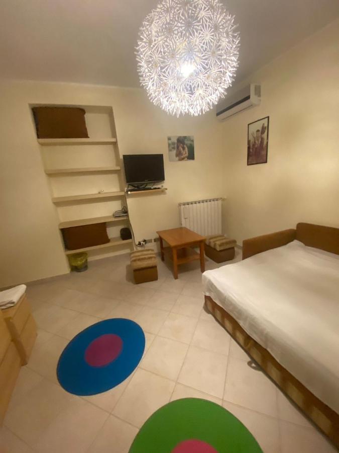 Bed And Breakfast Elisa Sonnino Exterior foto